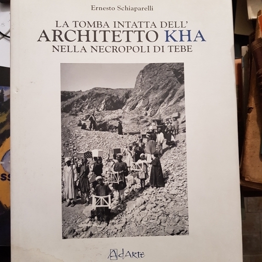 La tomba intatta dell'architetto Kha nella necropoli di Tebe.