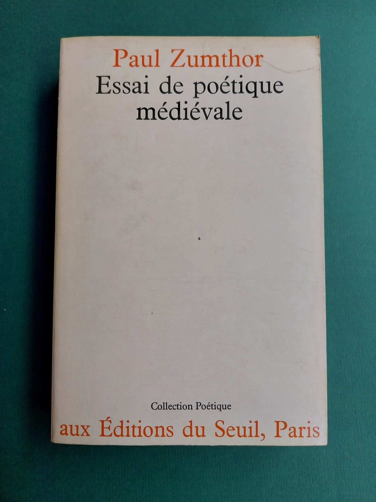 Essai de poetique medievale