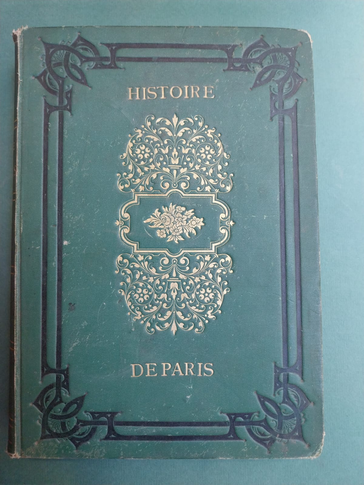 Histoire de Paris. L'ancien et le nouveau