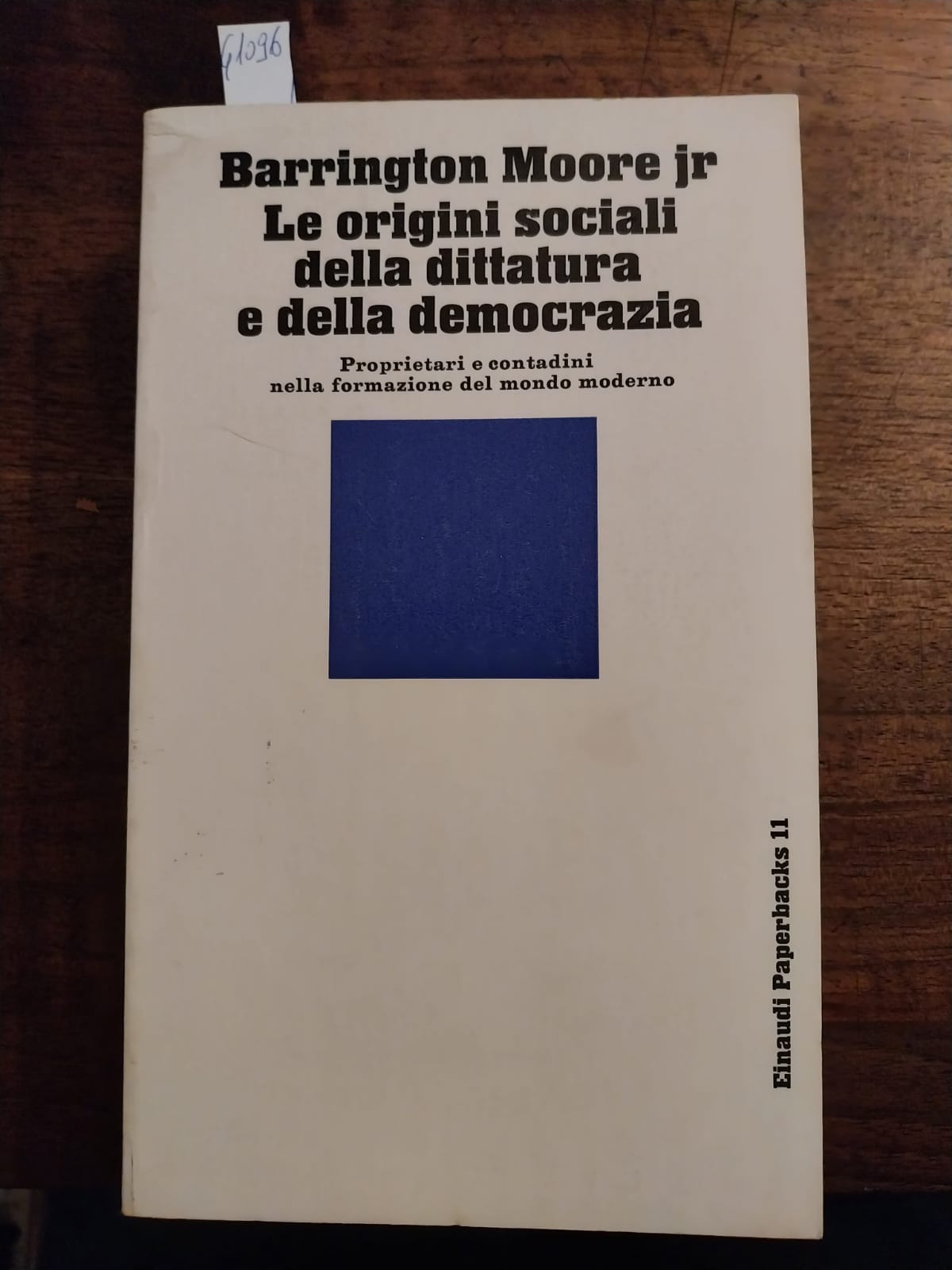 Le origini sociali della dittatura e della democrazia. Proprietari e …