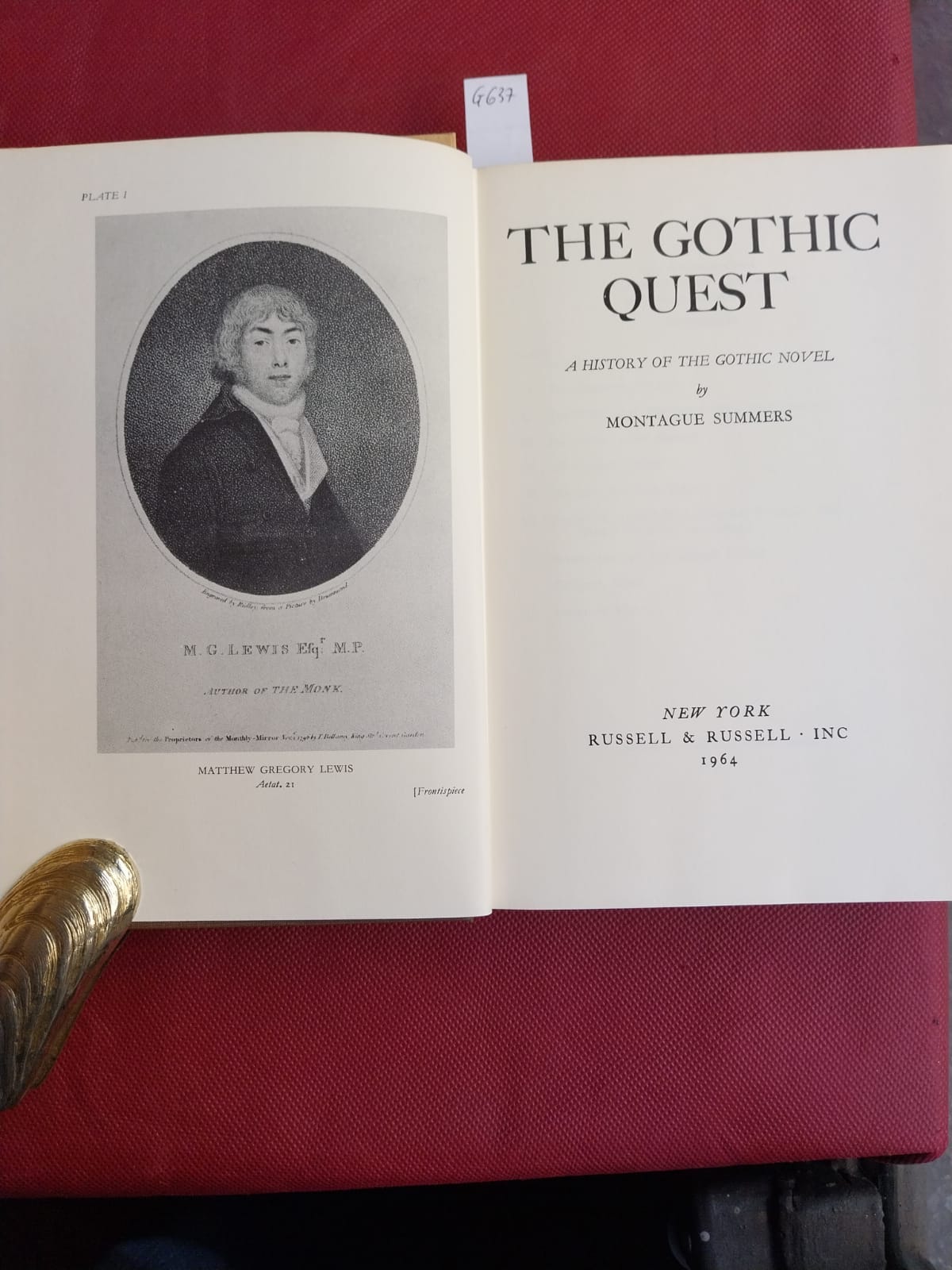 The gothic quest. A history of the gothic novel.