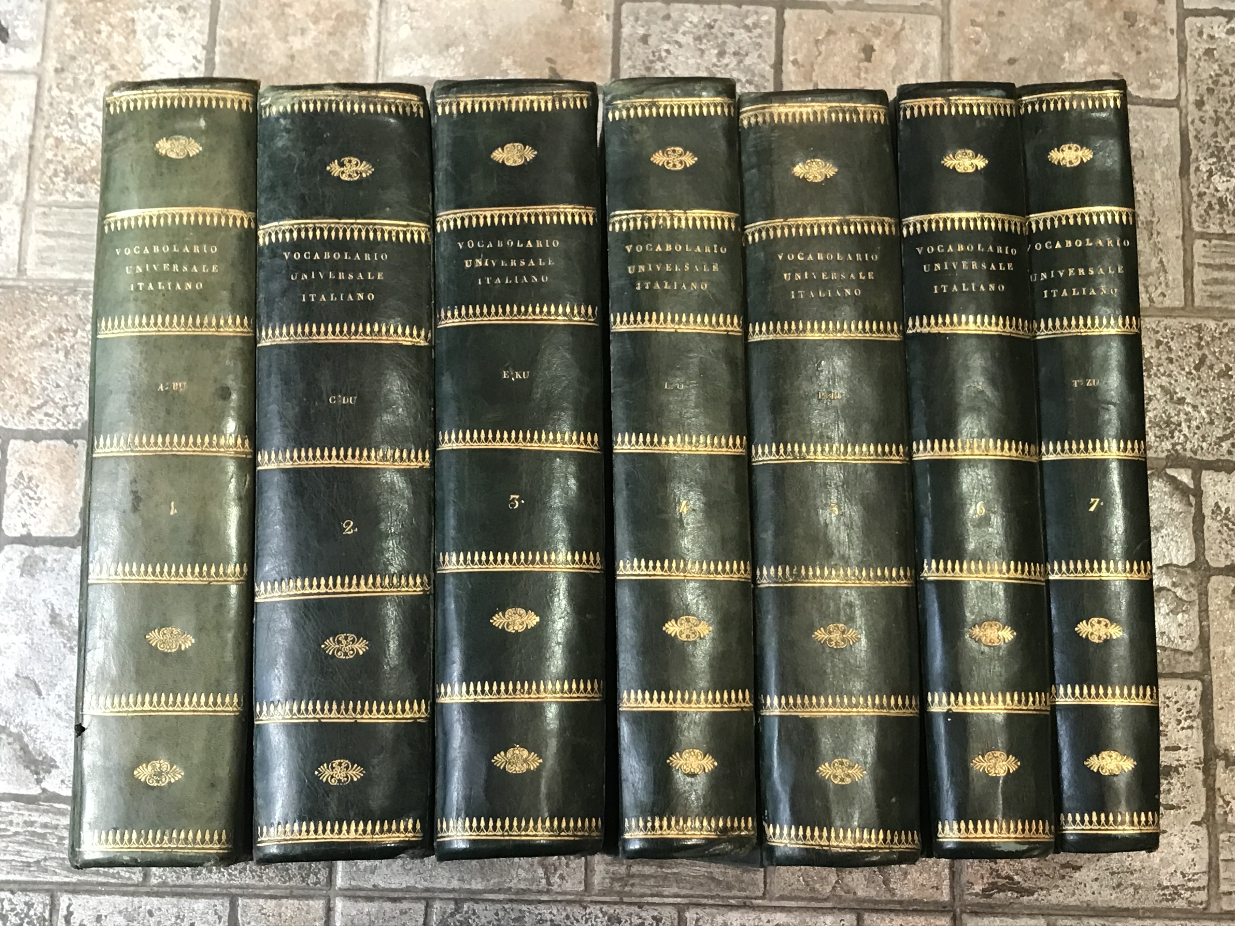 Vocabolario universale italiano compilato a cura della Società Tipografica Tramater …