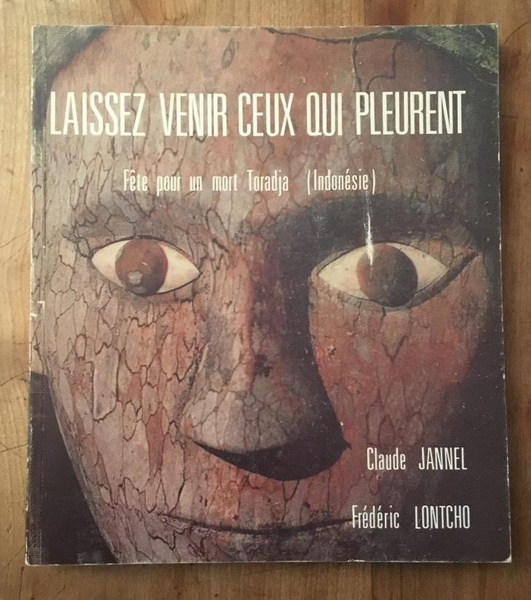 Laissez venir ceux qui pleurent : Fête pour un mort …