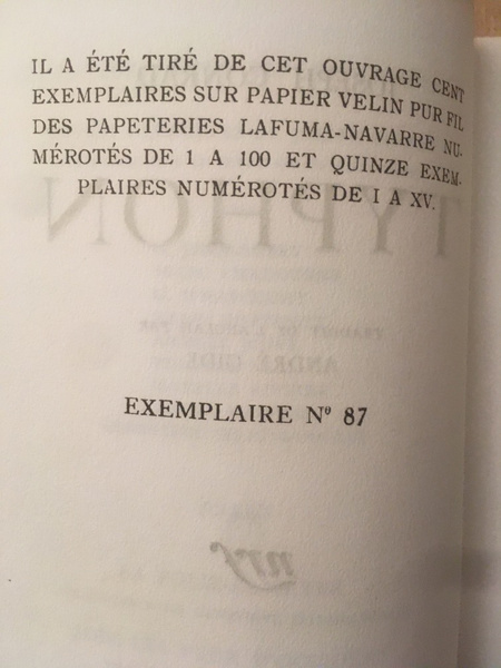 Typhon, sur grand papier