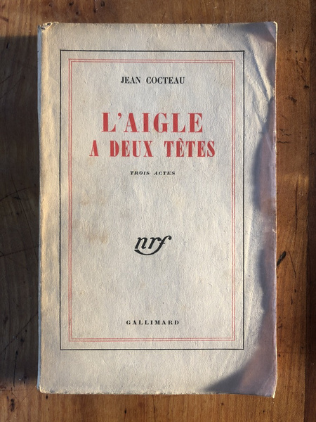 L'aigle à deux têtes