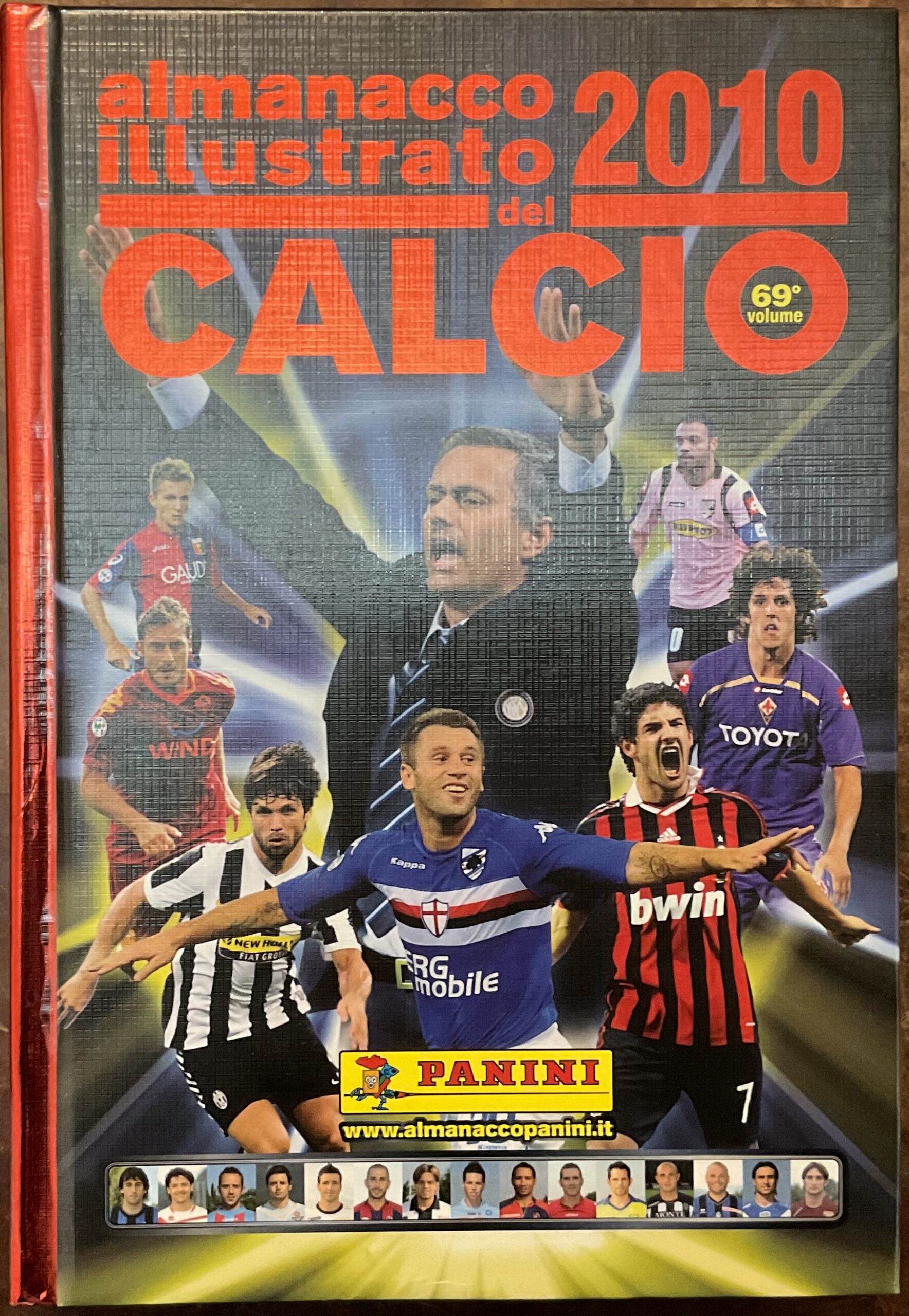 Almanacco illustrato del calcio 2010