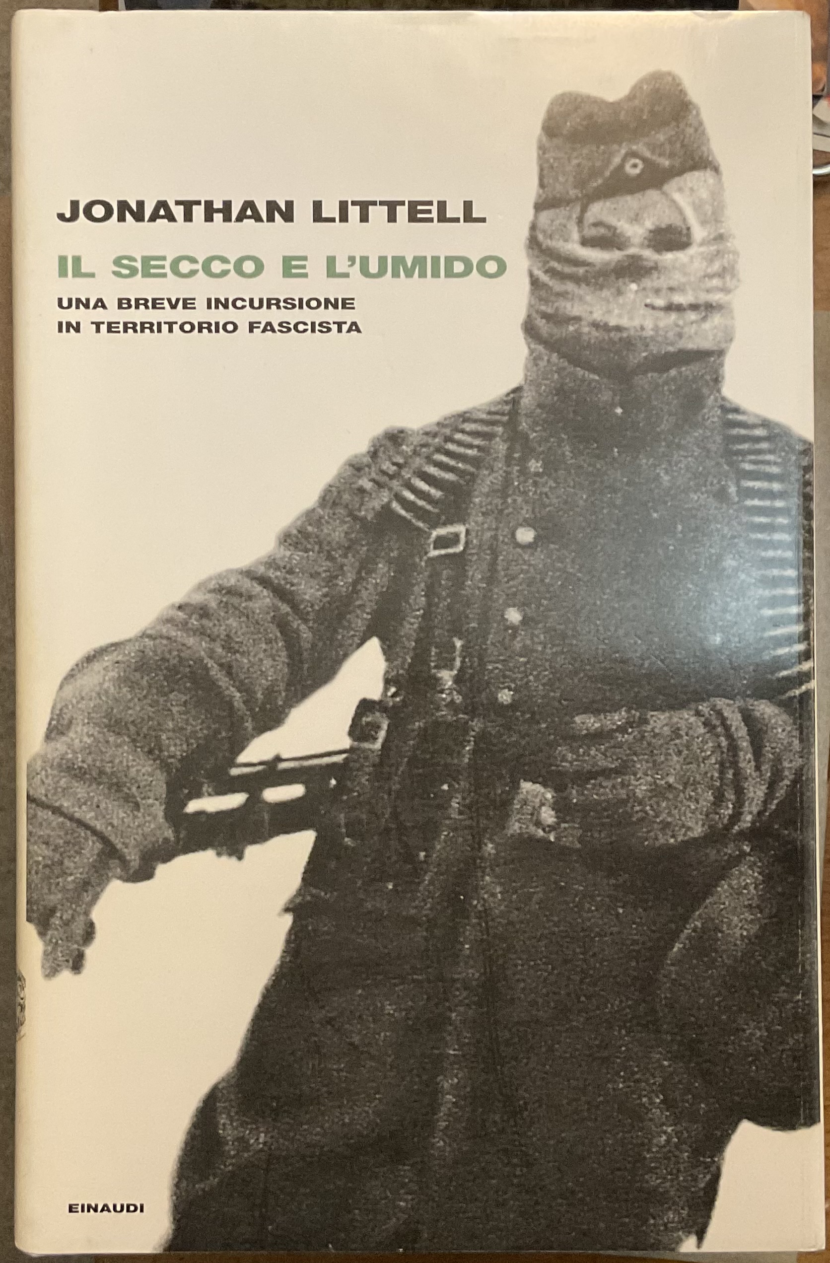 Il secco e l’umido. Una breve incursione in territorio fascista