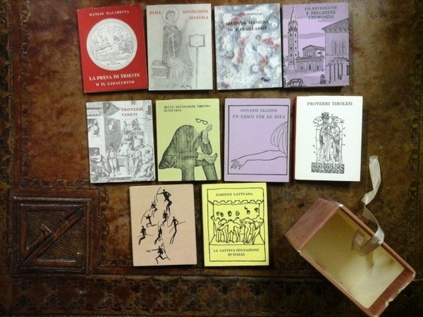 Scheiwiller, cofanetto di 10 volumi (Montale, Grazzini, Unnia, Malabotta, ecc,) …