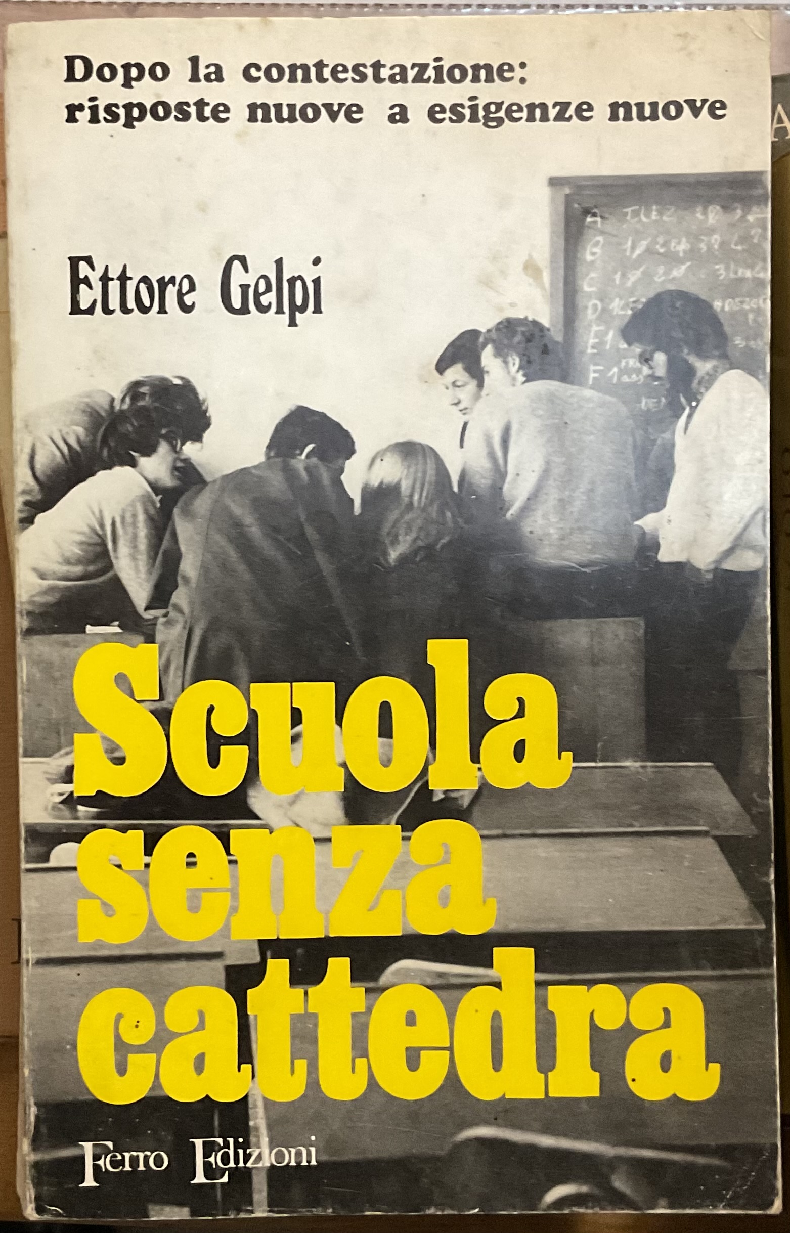 Scuola senza cattedra