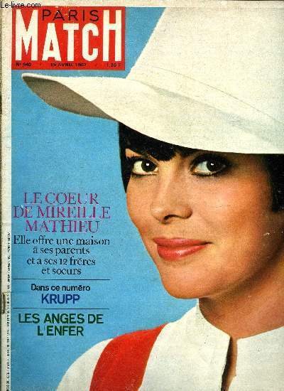 PARIS MATCH N° 940 - Marie Béatrice dans l'appartement du …