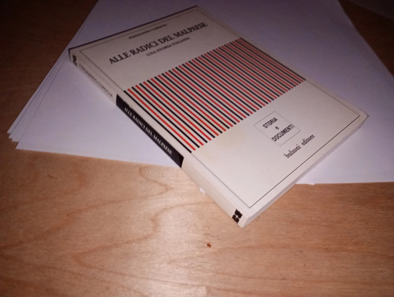 Alle radici del malpaese. una storia italiana