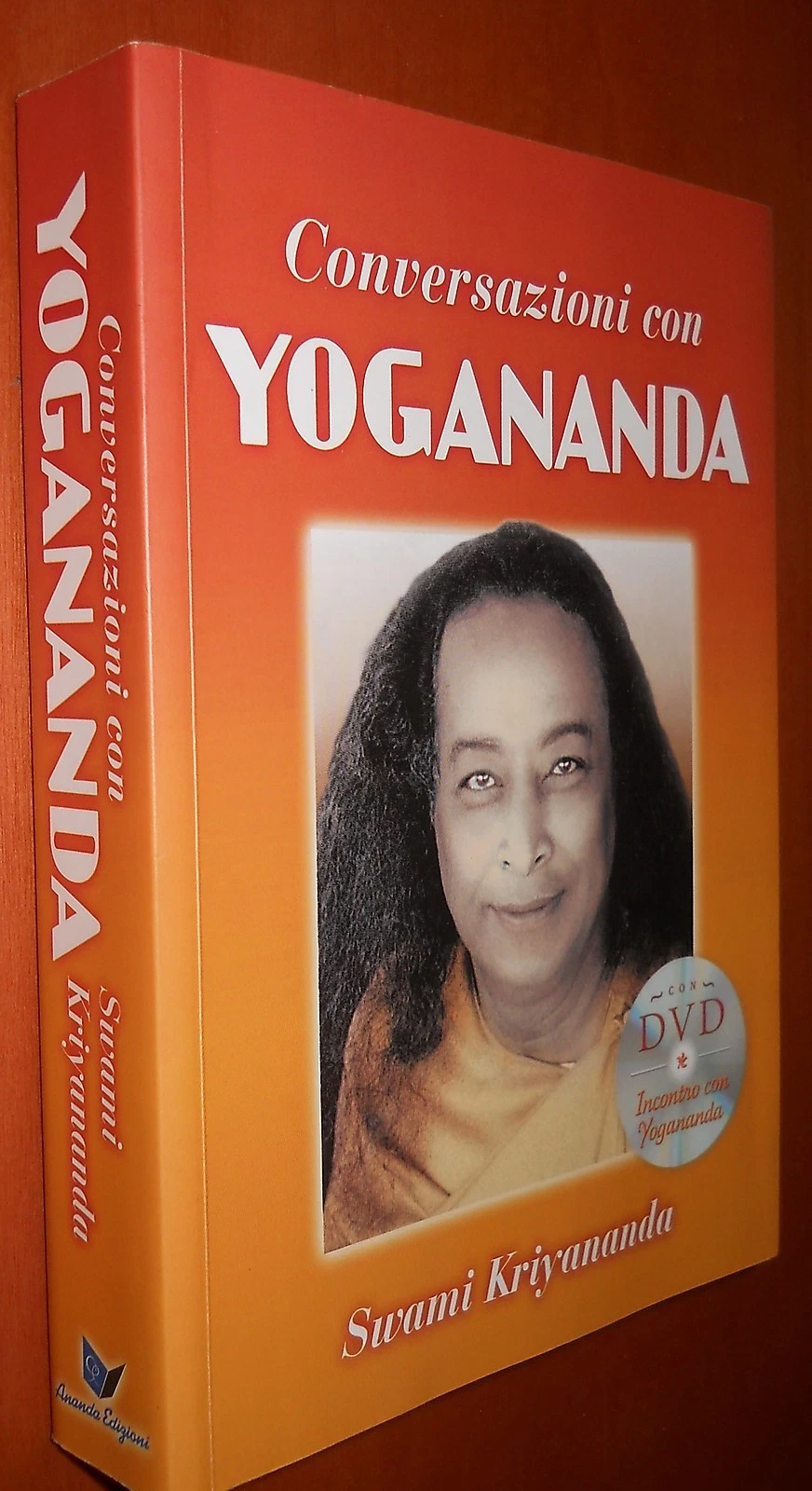 Conversazioni con YOGANANDA