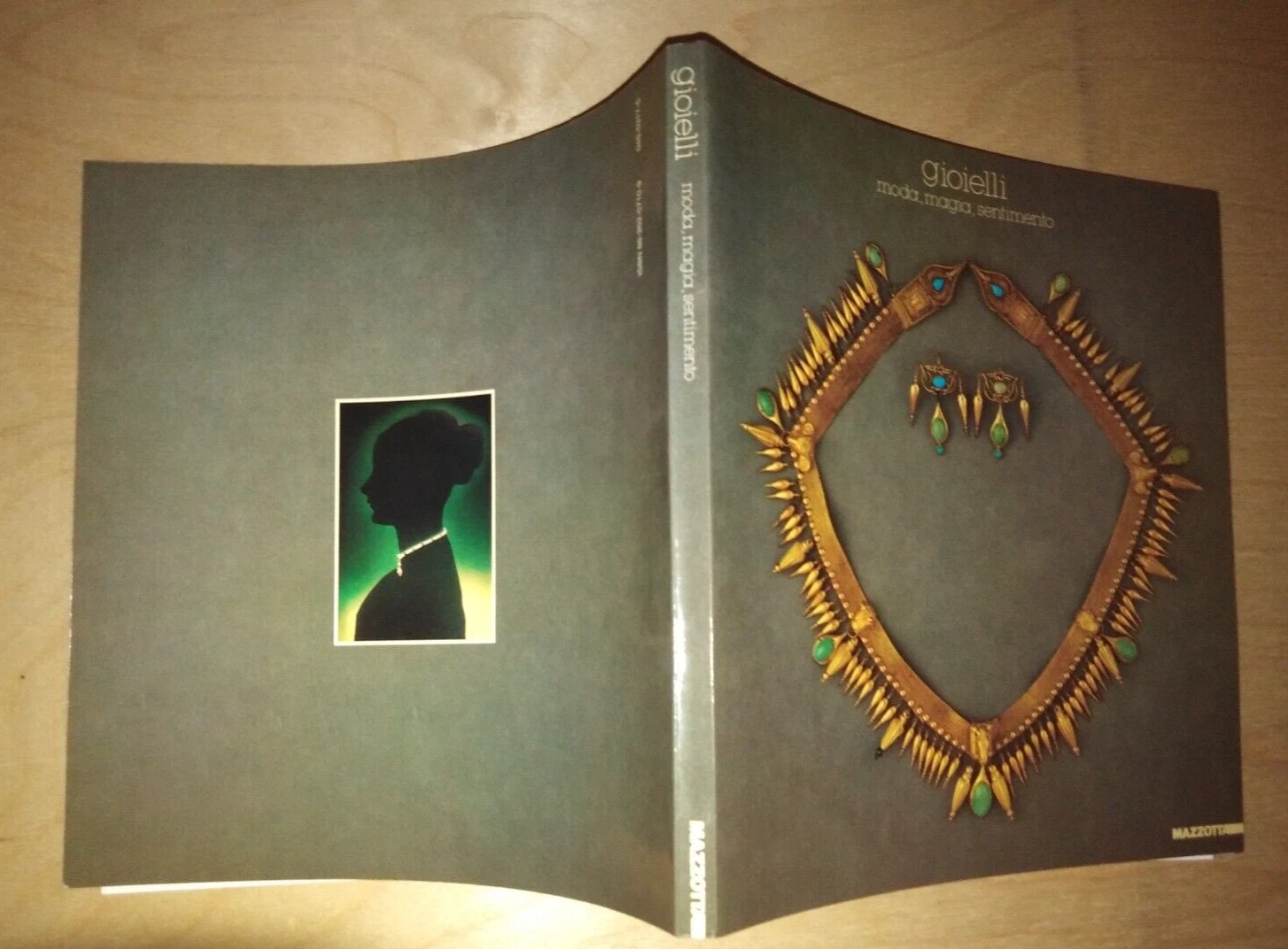 GIOIELLI. moda magia sentimento - catalogo mostra Poldi Pezzoli 1986