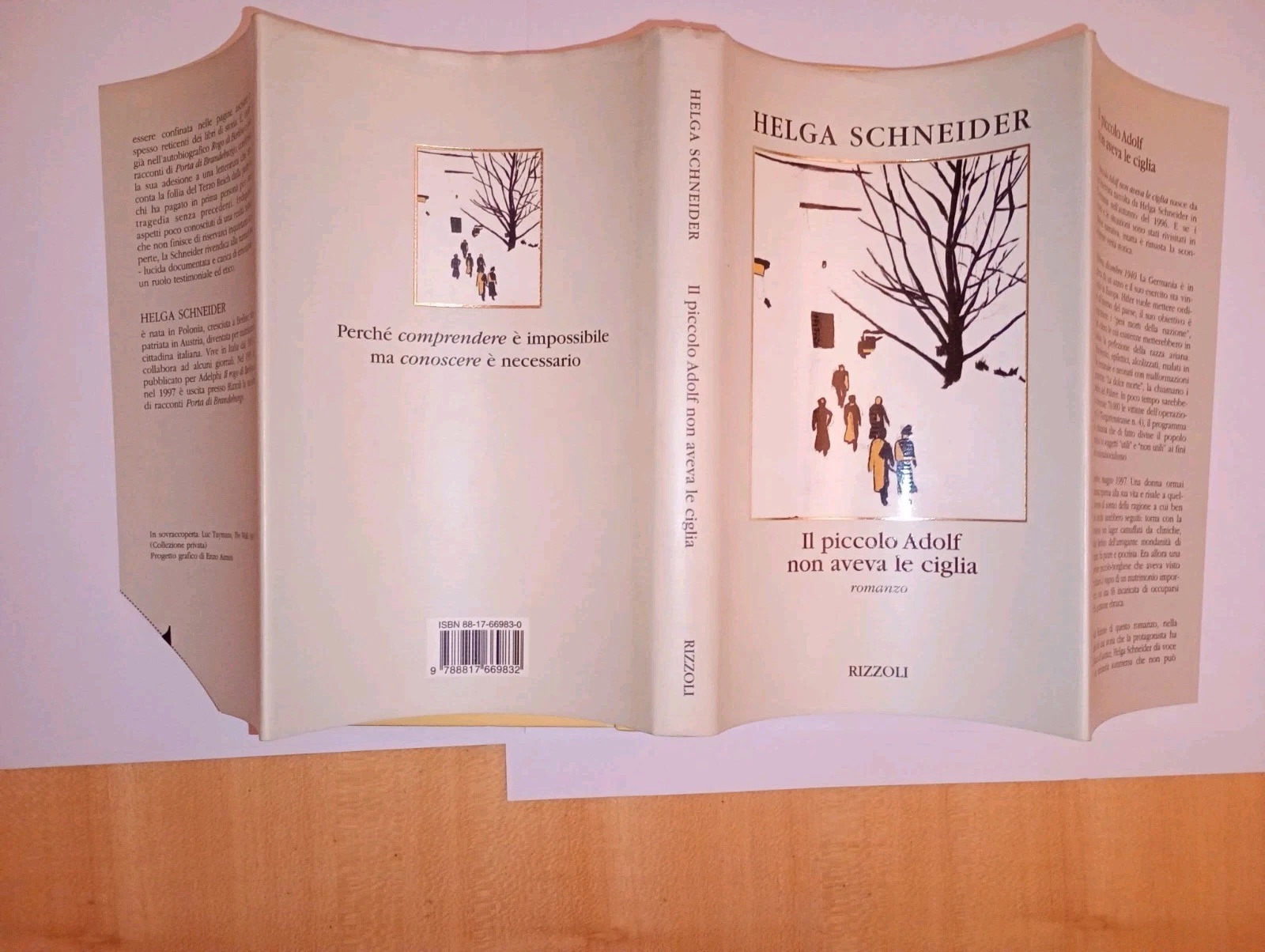 il piccolo Adolf non aveva le ciglia