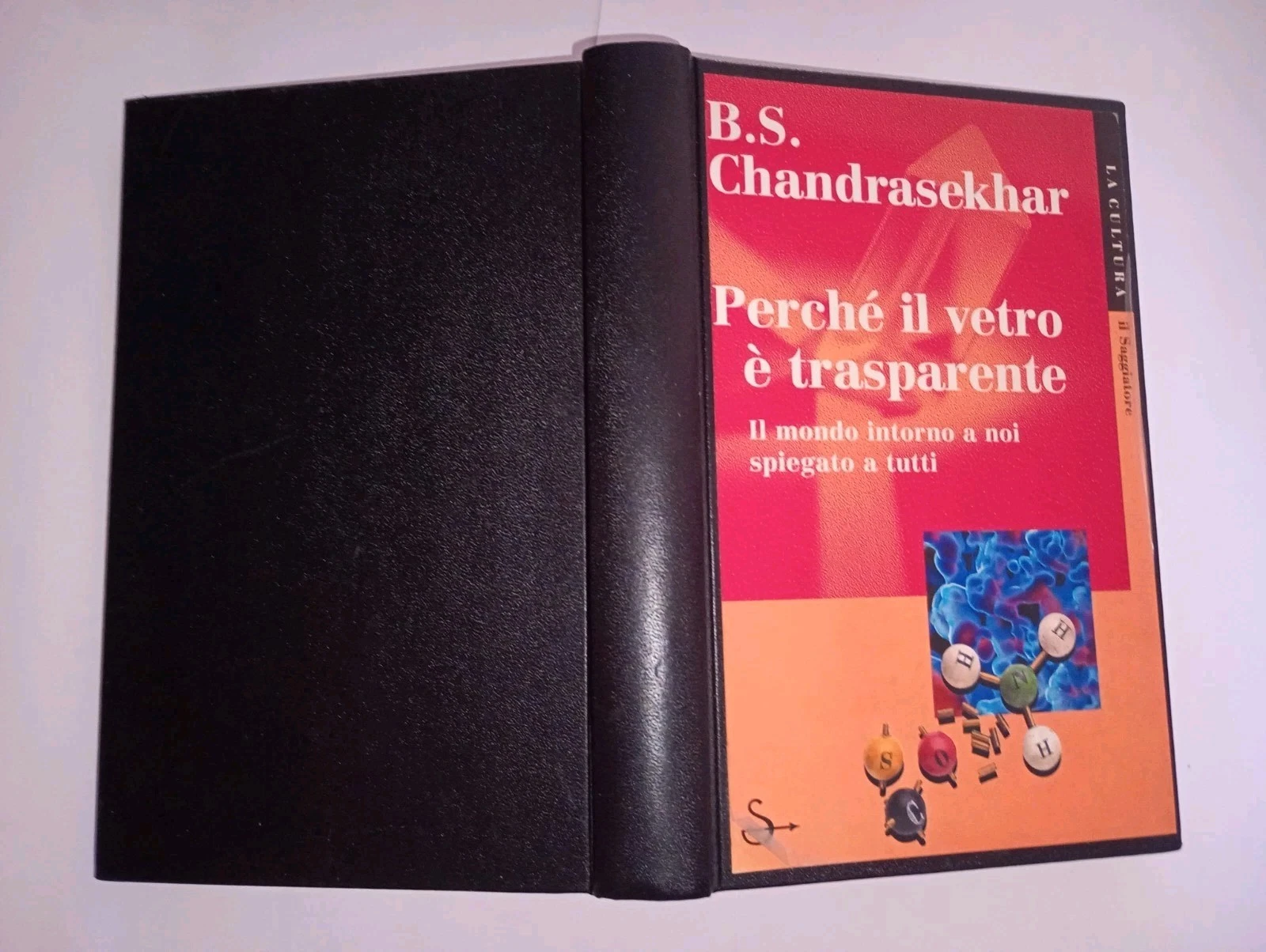 Perché il vetro è trasparente