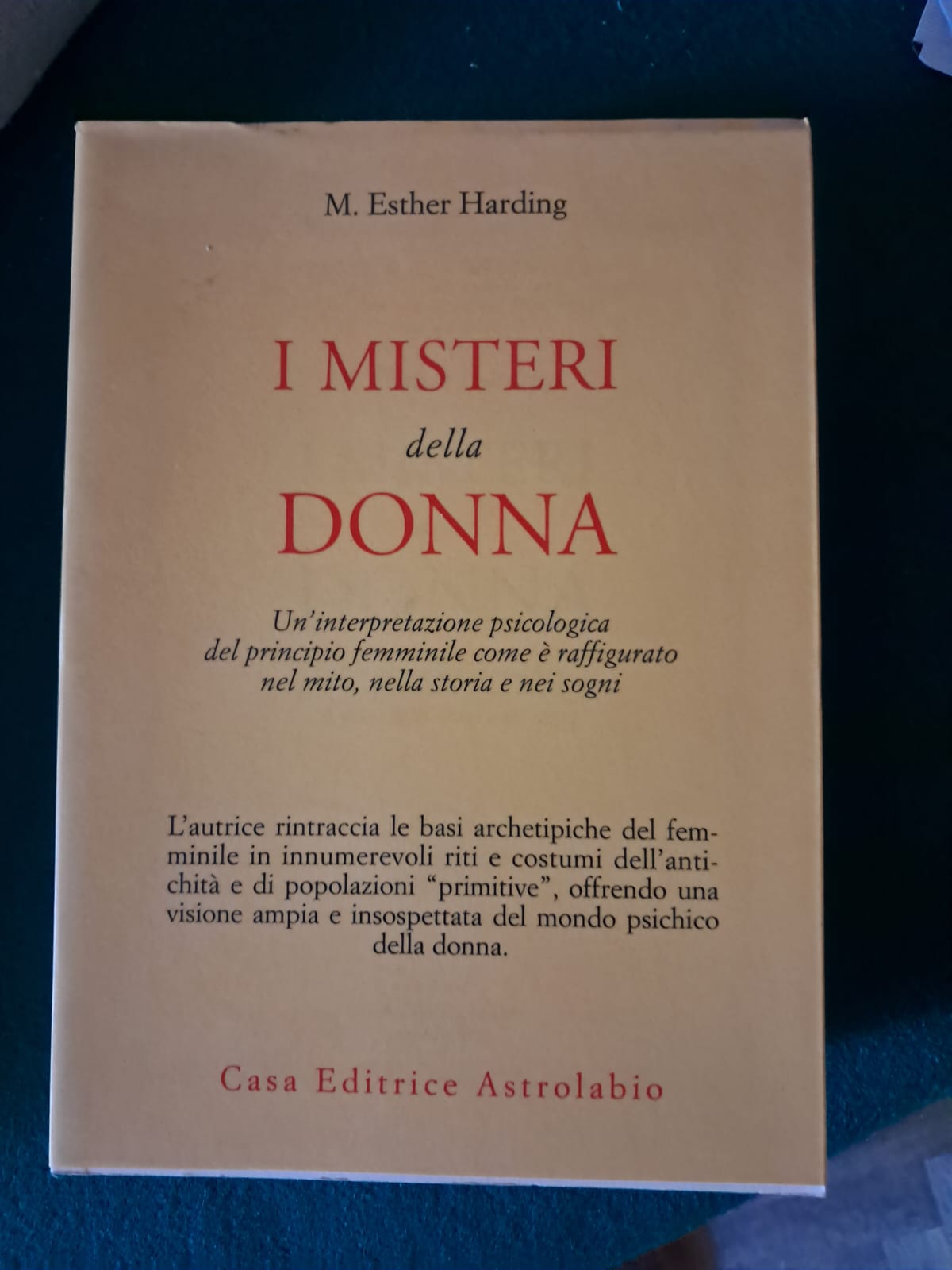 I MISTERI DELLA DONNA