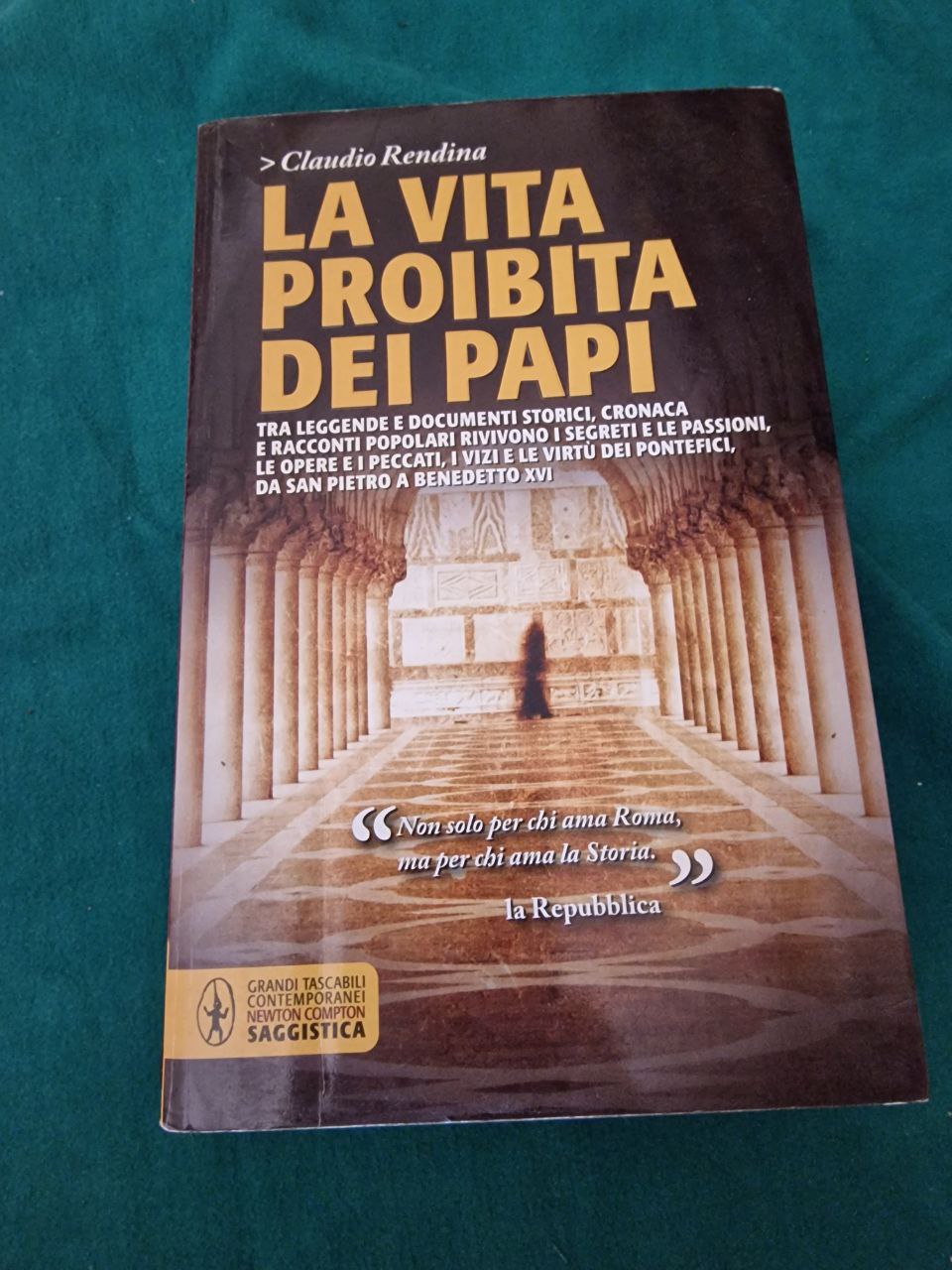 LA VITA PROIBITA DEI PAPI