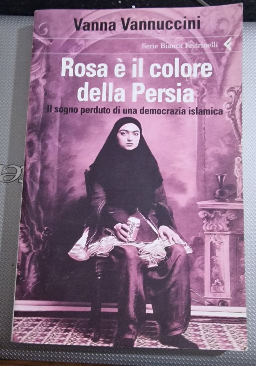 ROSA E IL COLORE DELLA PERSIA