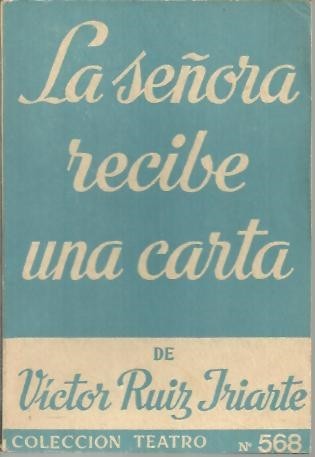 LA SEÑORA RECIBE UNA CARTA.