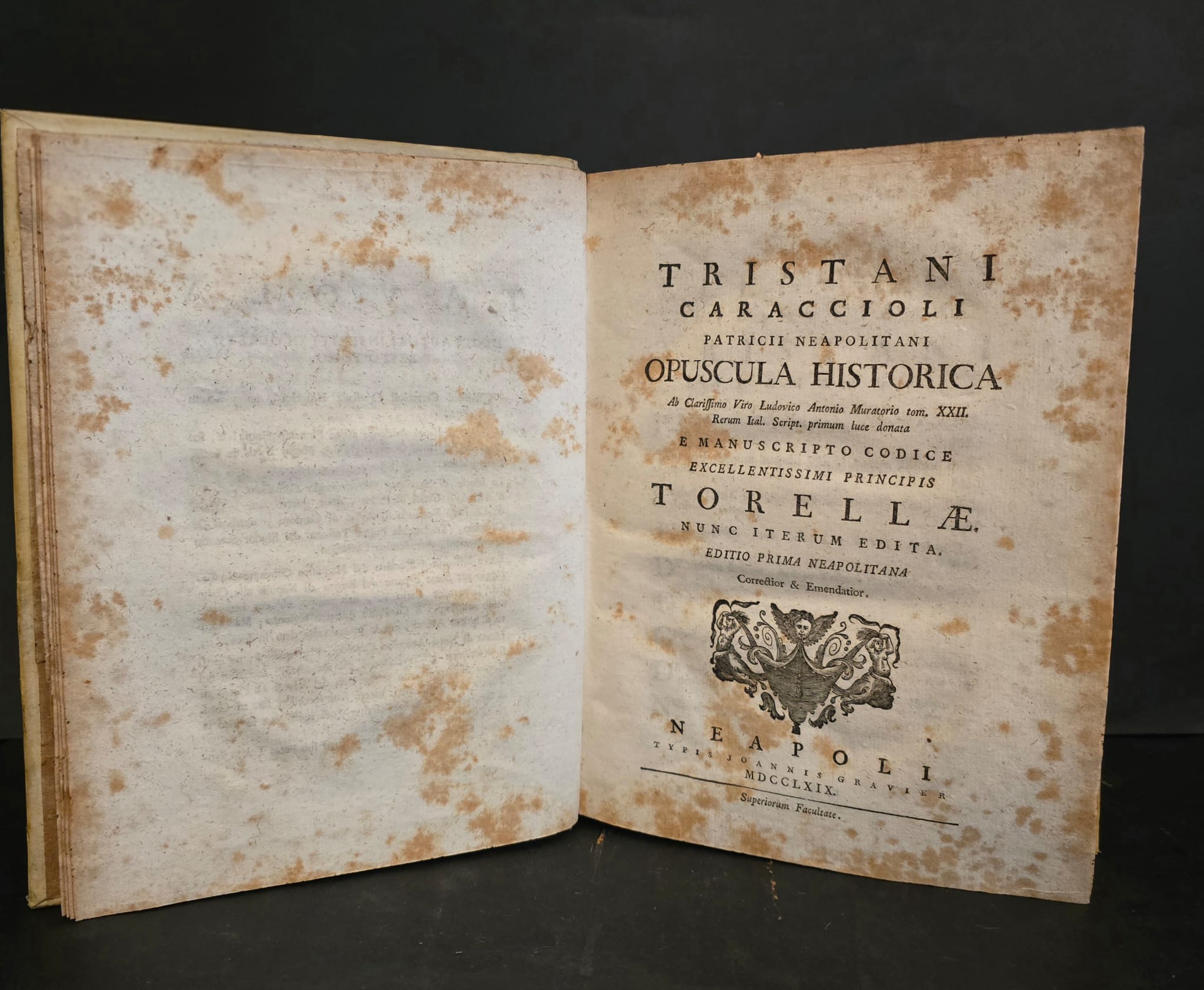Opuscola historica.