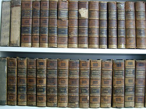 Annuaire historique universel. 1818-1852 (34 Tomes - manque l'année 1830)