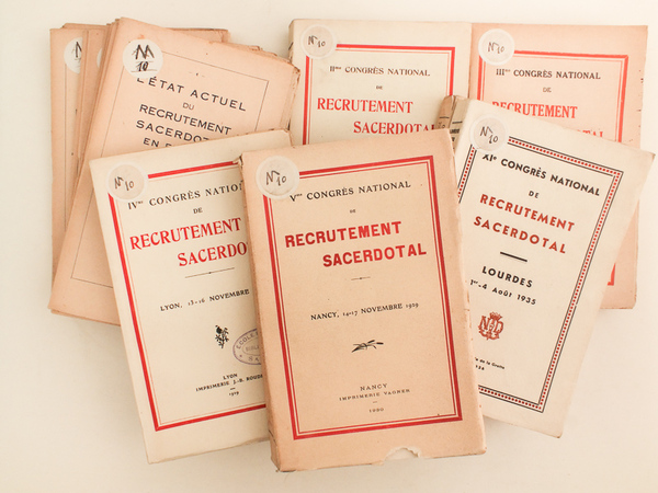 [ Recueil des Rapports aux Congrès National de Recrutement Sacerdotal …