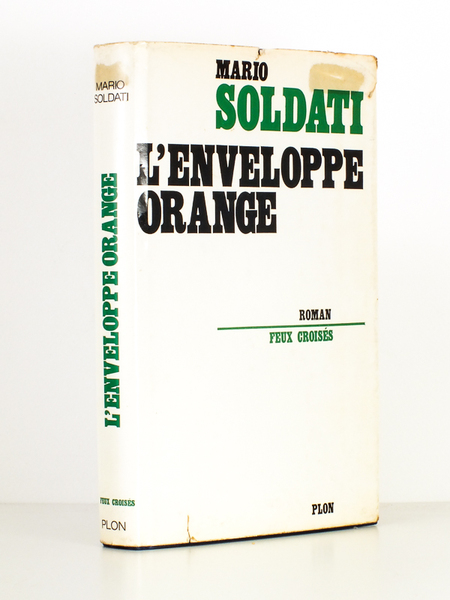 L'enveloppe orange, roman [ exemplaire d'un des traducteurs, avec ses …