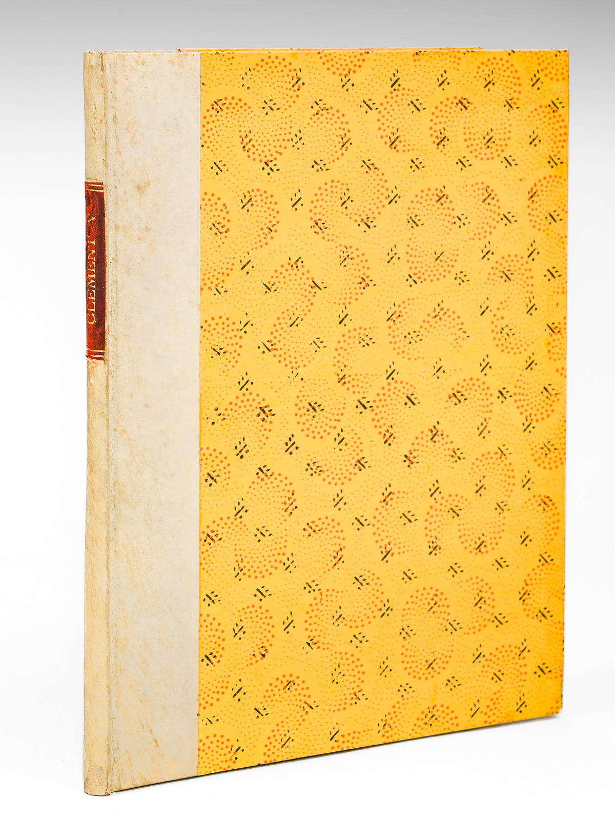 La Statue de Clément V à la Cathédrale Saint-André [ …