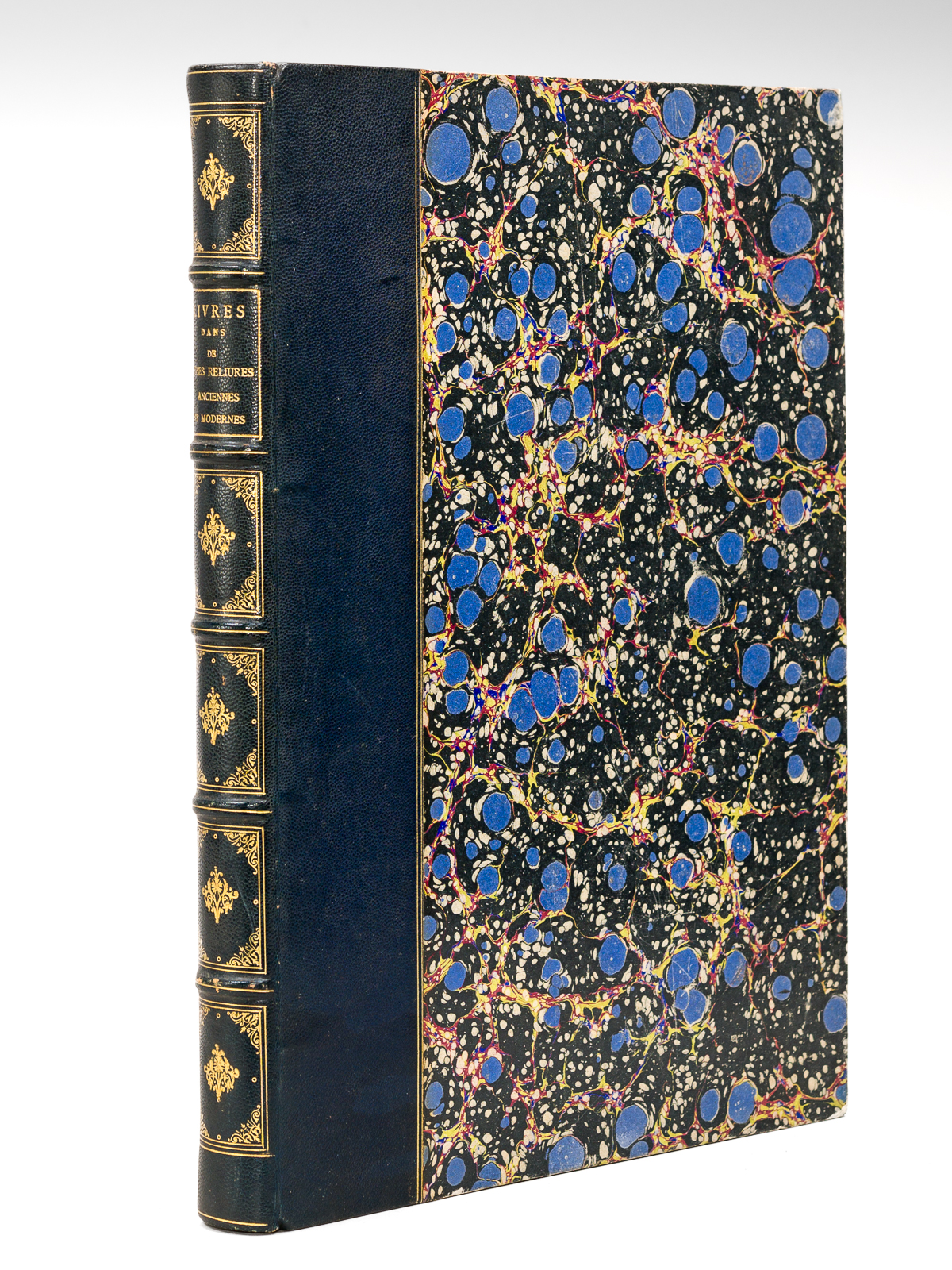 Livres dans de Riches Reliures des Seizième, Dix-septième, Dix-huitième et …