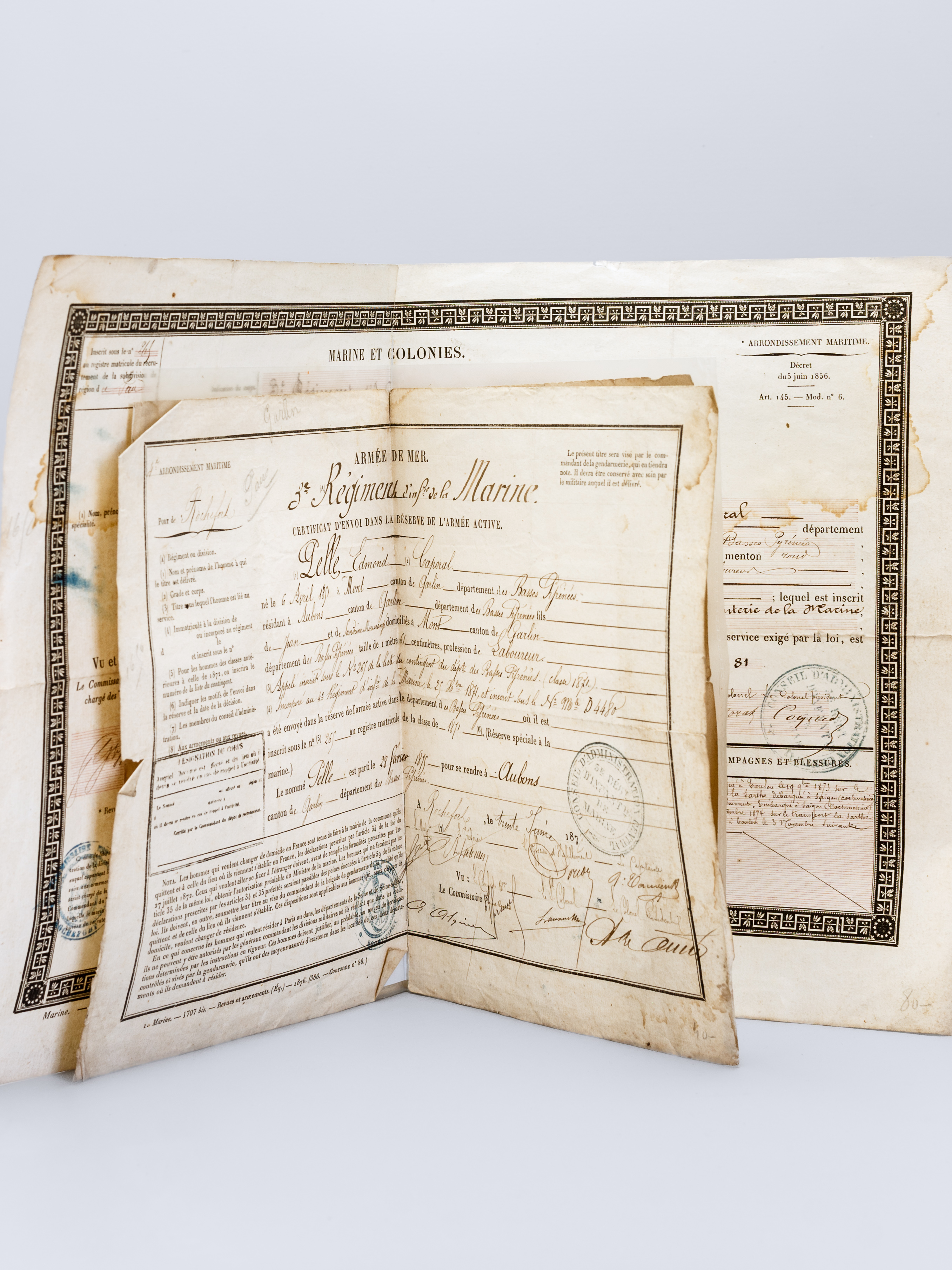 [ Lot de 3 documents officiels relative à Edmond Pelle, …