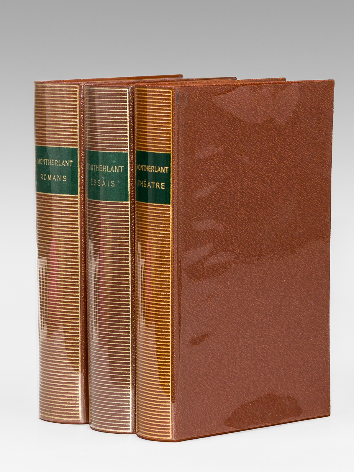 [ Lot de 3 livres ] Théâtre ; Essais ; …