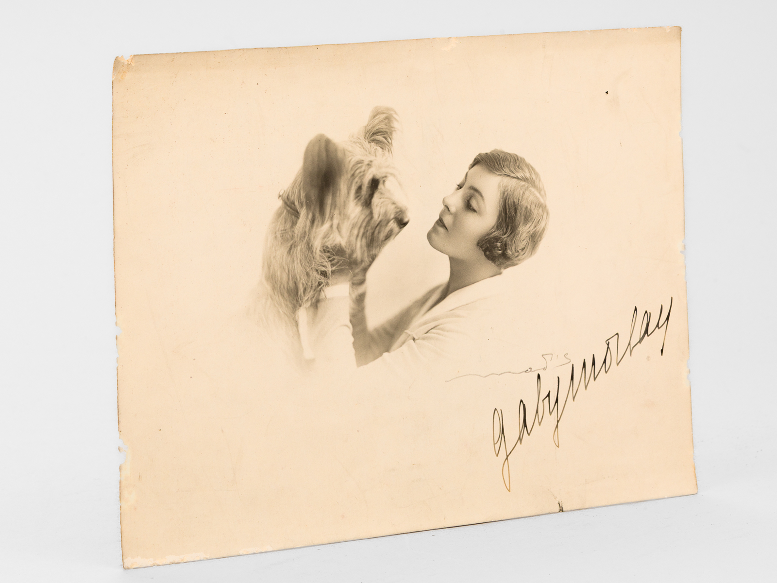 Photographie dédicacée par l'actrice Gaby Morlay [ avec explications par …