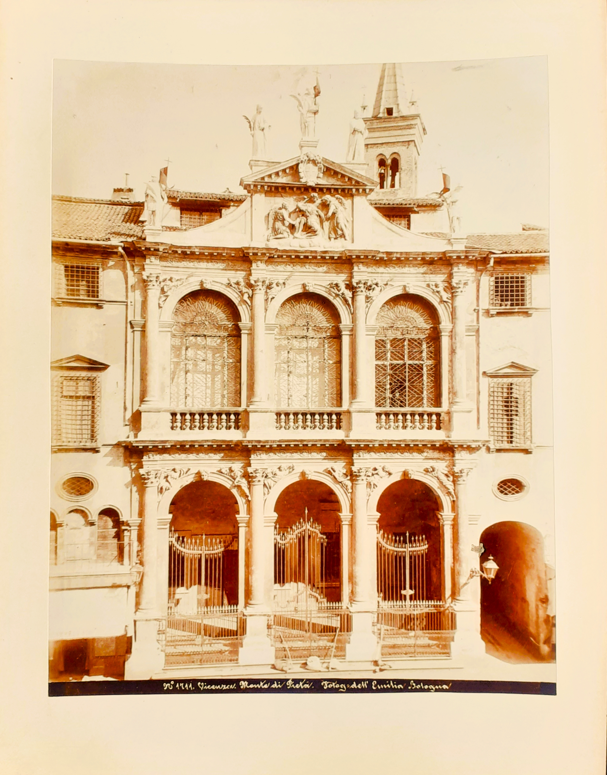 Albumina originale "Vicenza Monte di Pietà" Poppi Fotog. dell'Emilia 1880 …