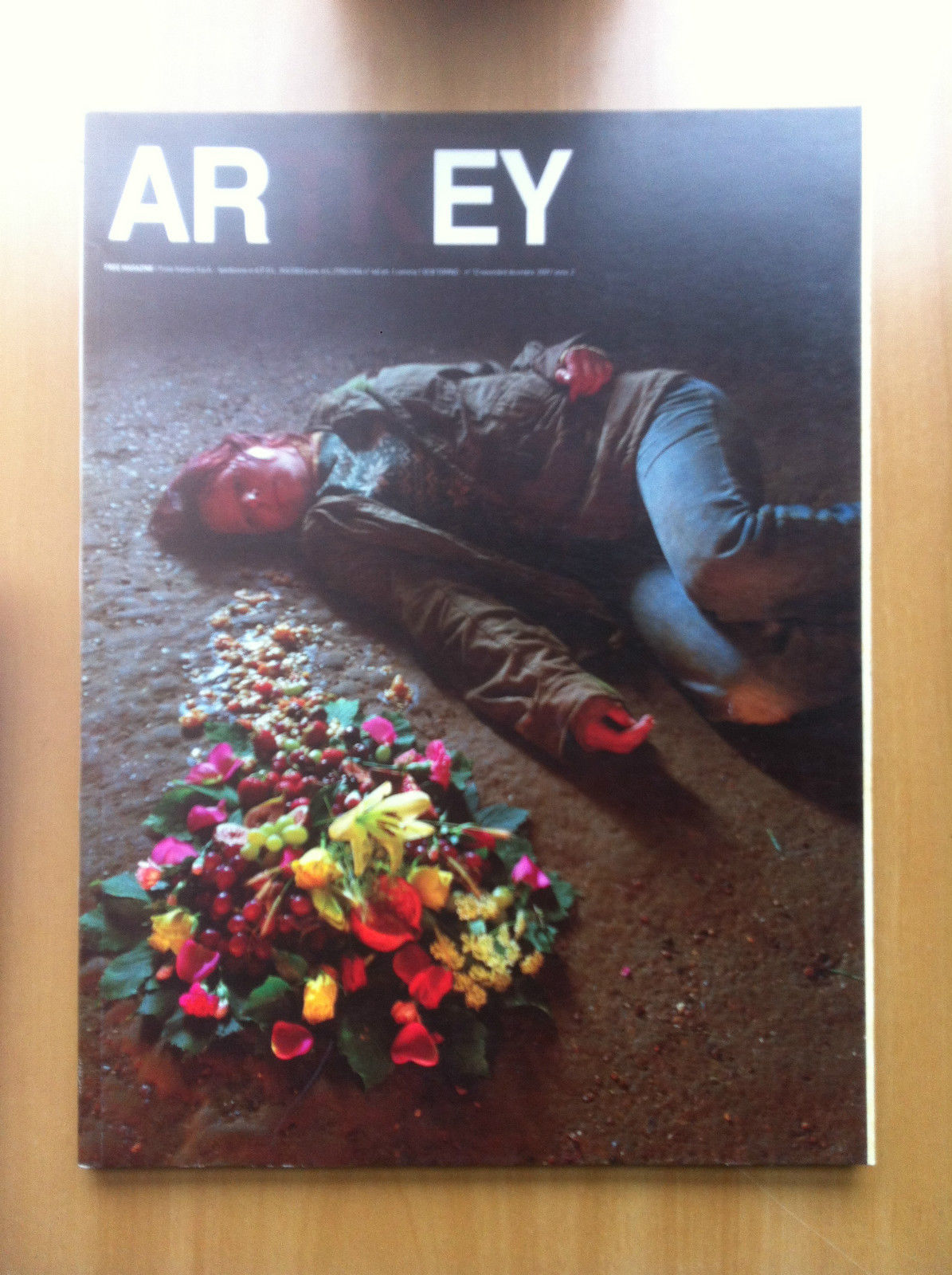 ARTKEY n^ 12 Novembre/Dicembre 2009 Cover Omer Fast - E16483