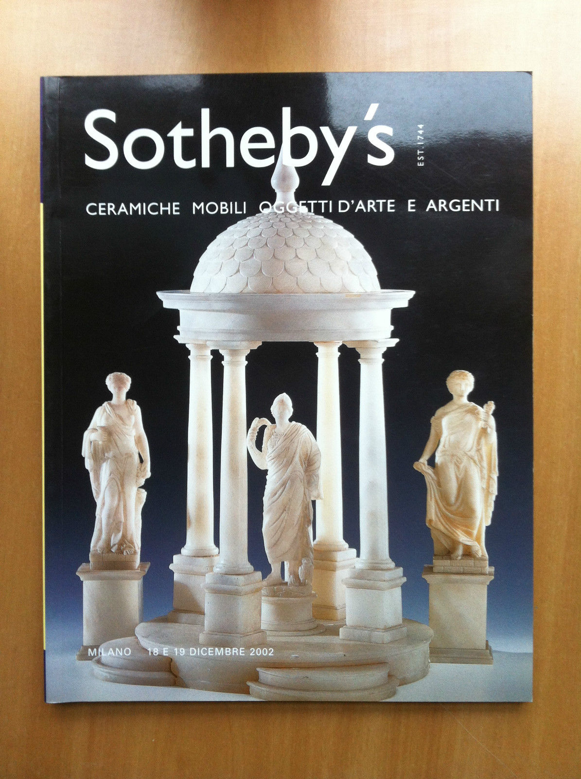 Auction catalogue Sotheby's Ceramiche mobili oggetti d'arte argenti 2002- E18574