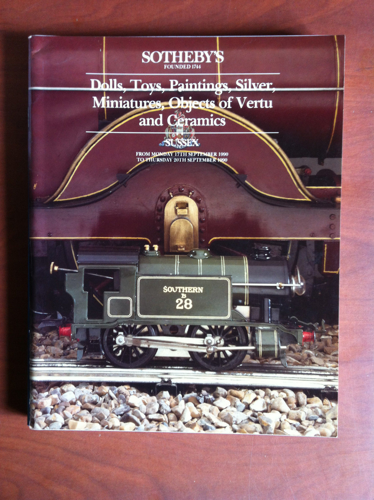 Auction catalogue Sotheby's Dolls, Toys, Paintings, Silver...Sussex 1990- E13265