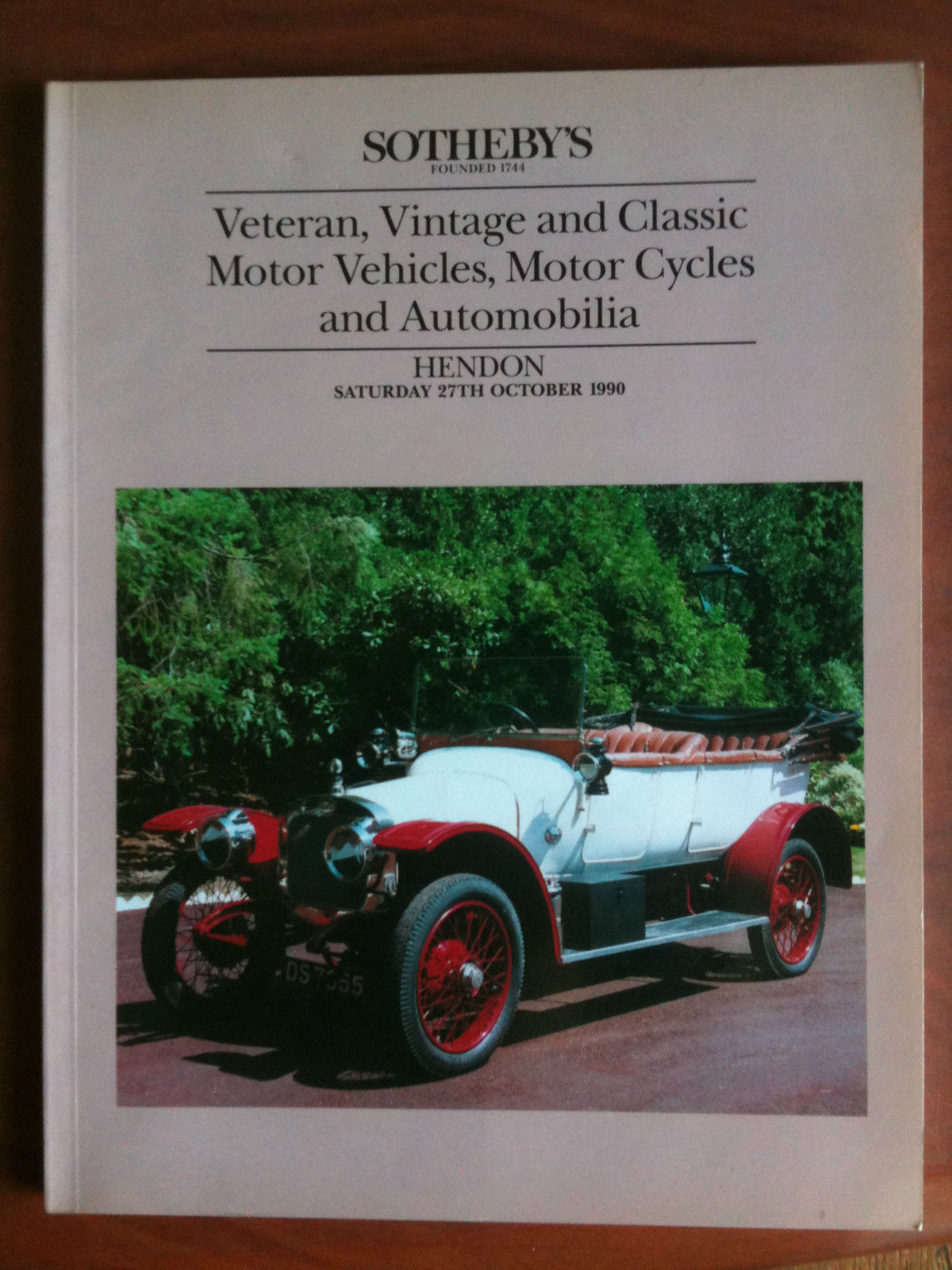 Auction catalogue Sotheby's Veternan, Vintage Classic Motor Vehicles Hendon 1990