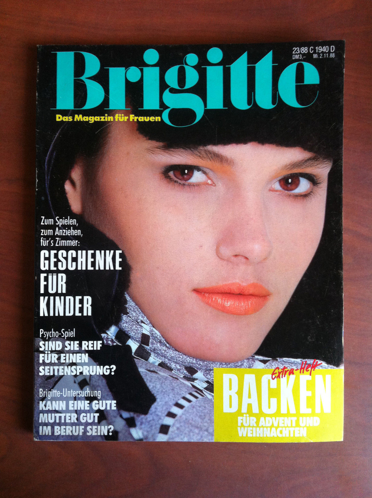 Brigitte n^ 23 November 1988 - E12764