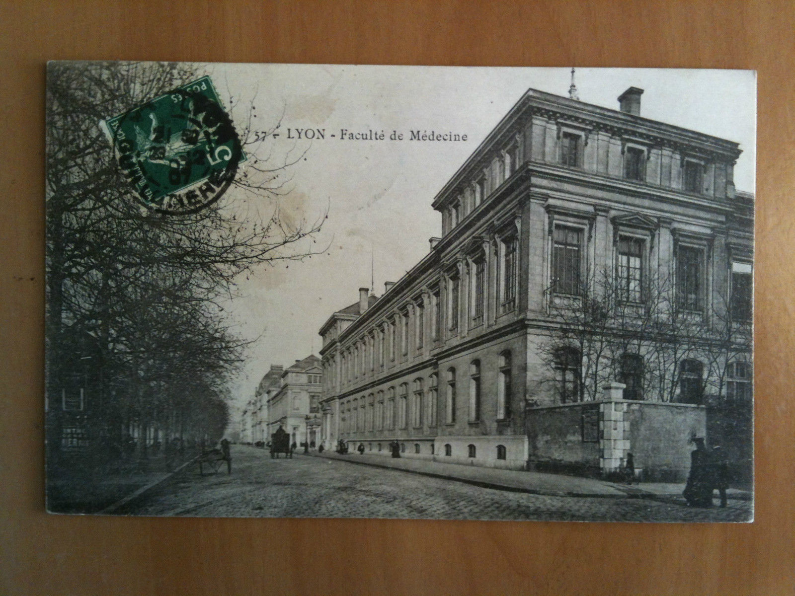 Cartolina/Carte postale inizi '900 Lyon Faculté de Médecine - viaggiata