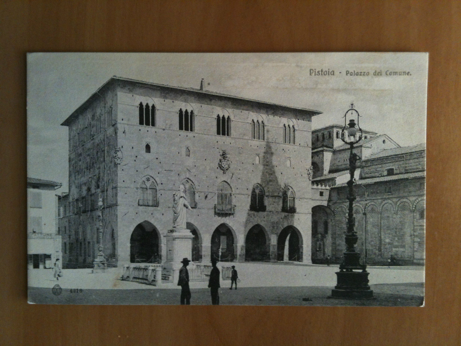 Cartolina inizi '900 Pistoia Palazzo del Comune - non viaggiata