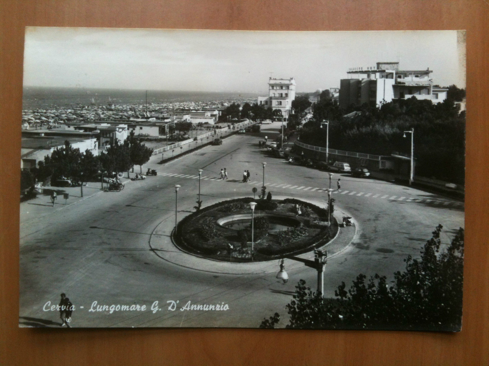 Cartolina metà '900 Cervia lungomare - viaggiata