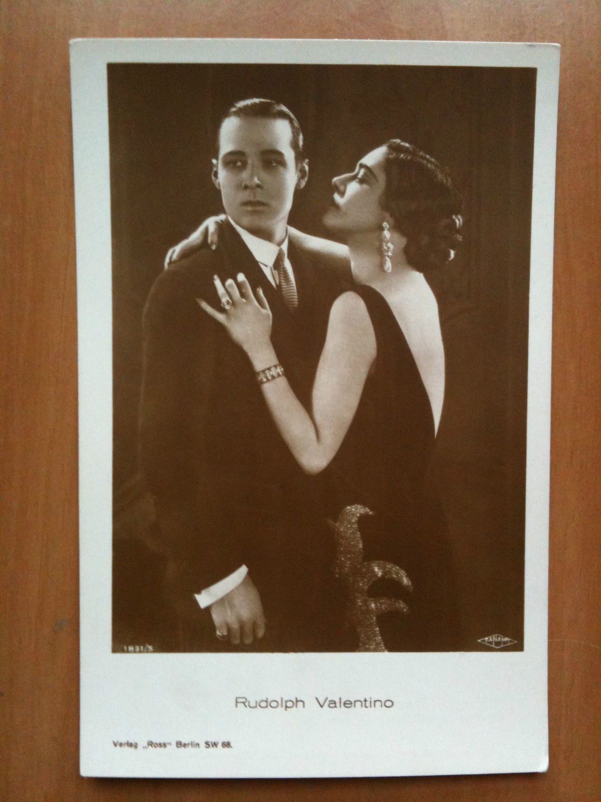 Cartolina originale anni '20 Rodolfo Valentino - non viaggiata e