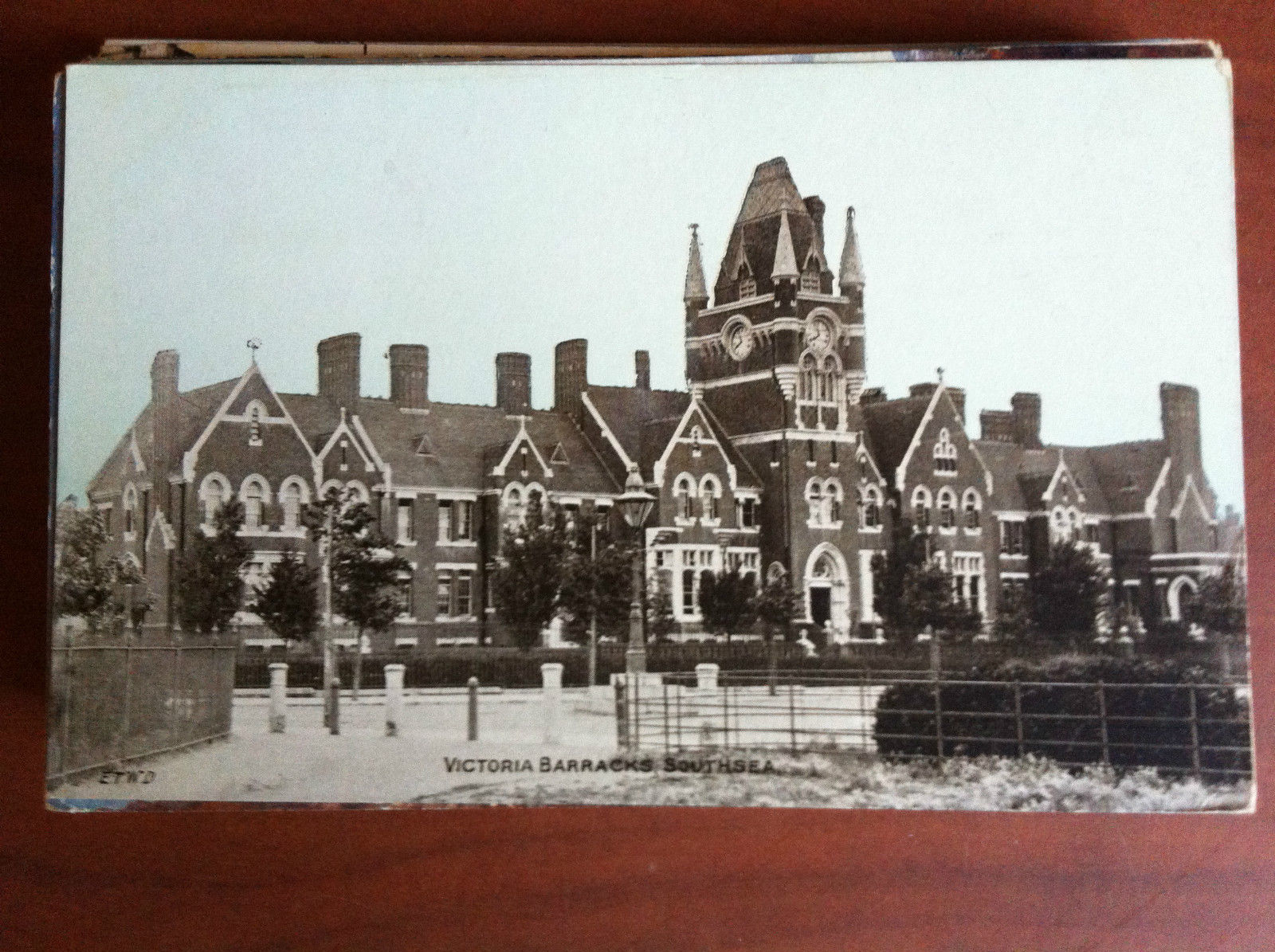 Cartolina Postcard early '900 UK Victoria Barracks - not traveled …