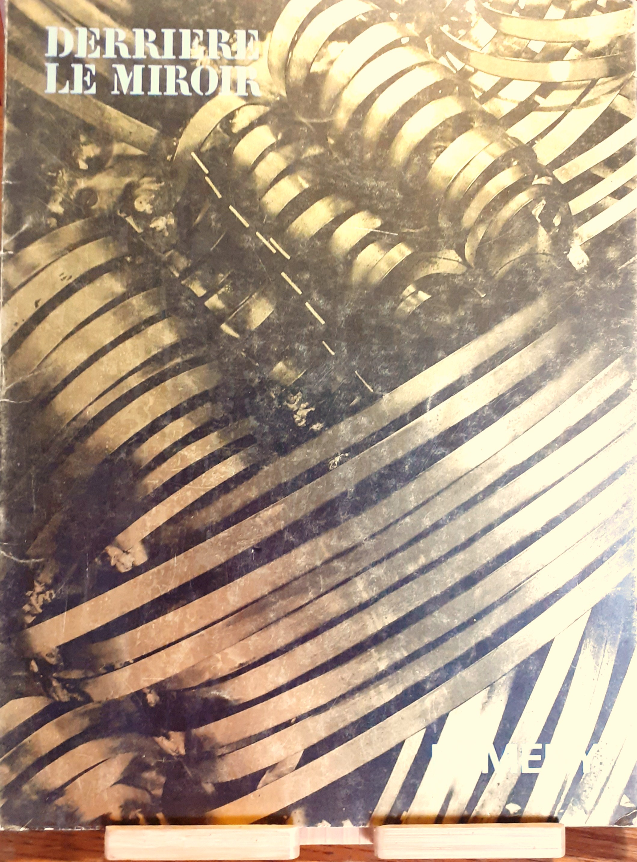 Derrière le miroir. Kemeny