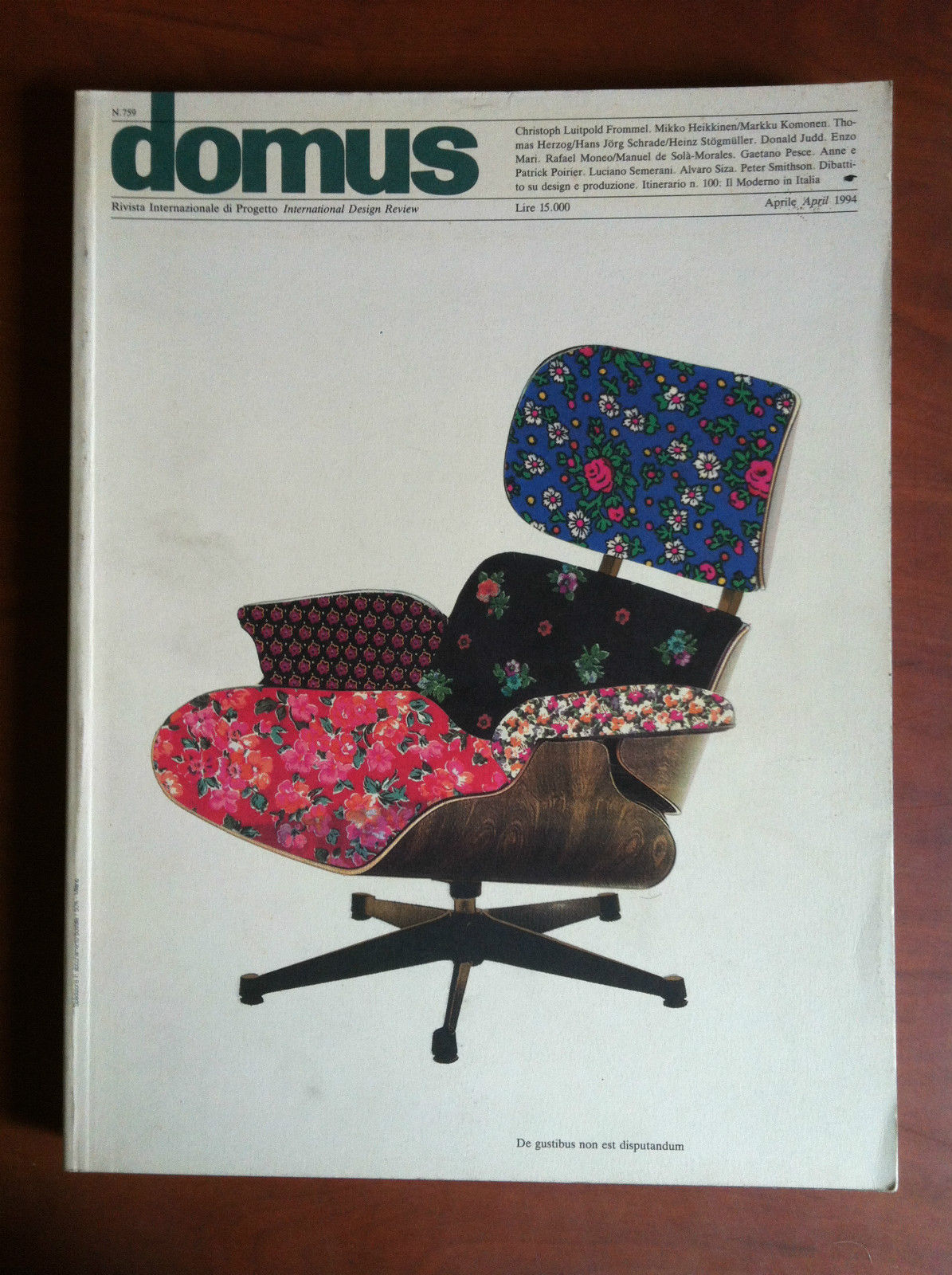 Domus n^ 759 Aprile 1994 Cover: Alan Fletcher Charles Ray …