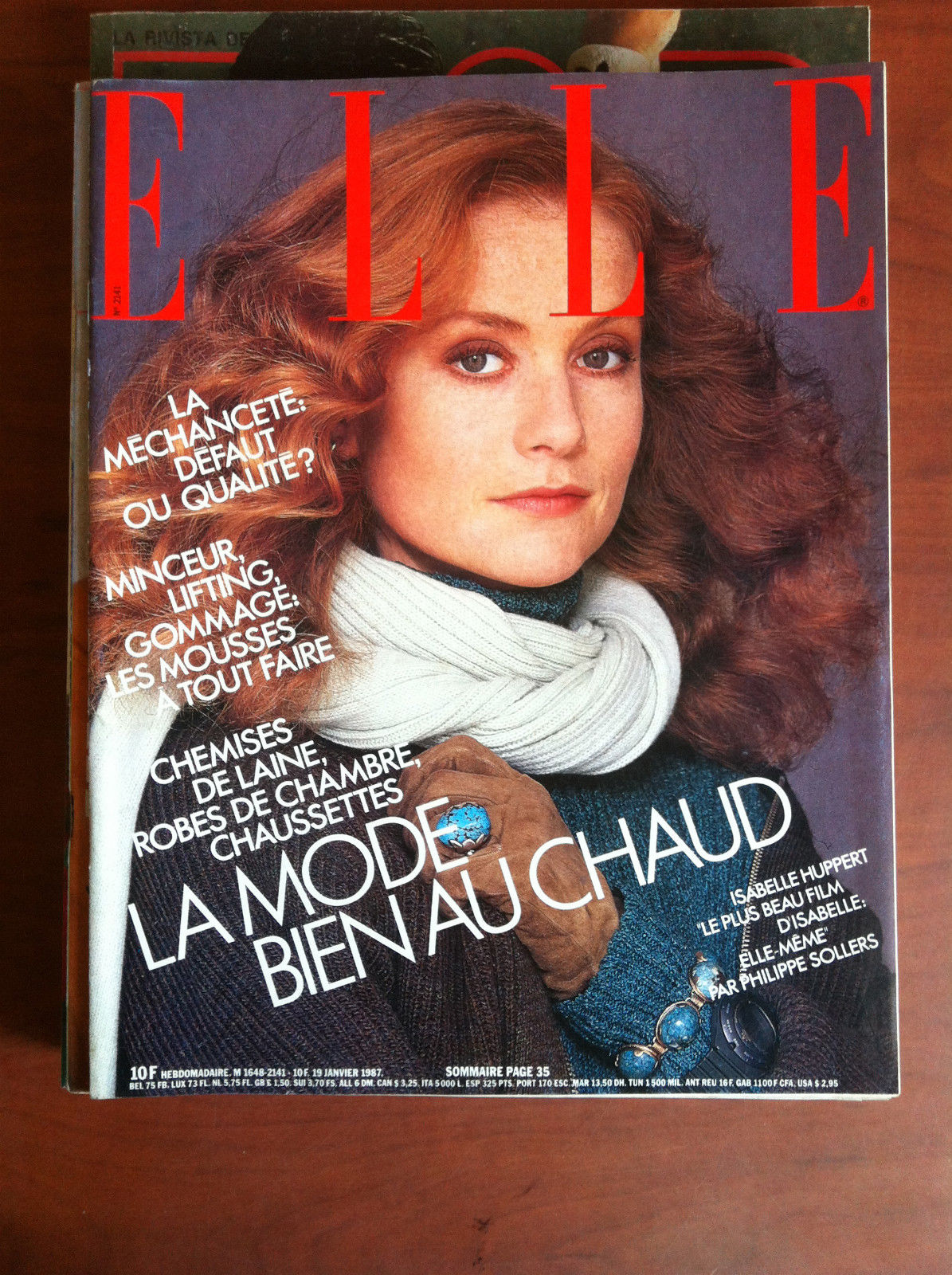 ELLE France n^ 2141 Janvier 1987 Couverture: Isabelle Huppert - …