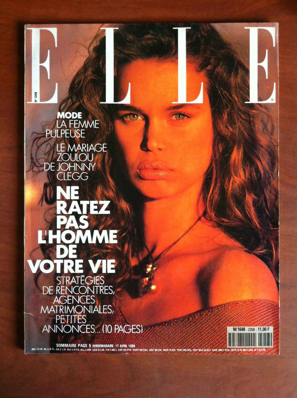 ELLE France n^ 2258 Avril 1989 Cover: Robin - E7812