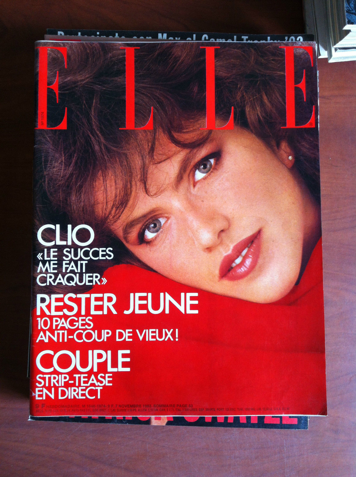 ELLE n^ 1974 Novembre 1983 Cover: Clio Goldsmith - E7834