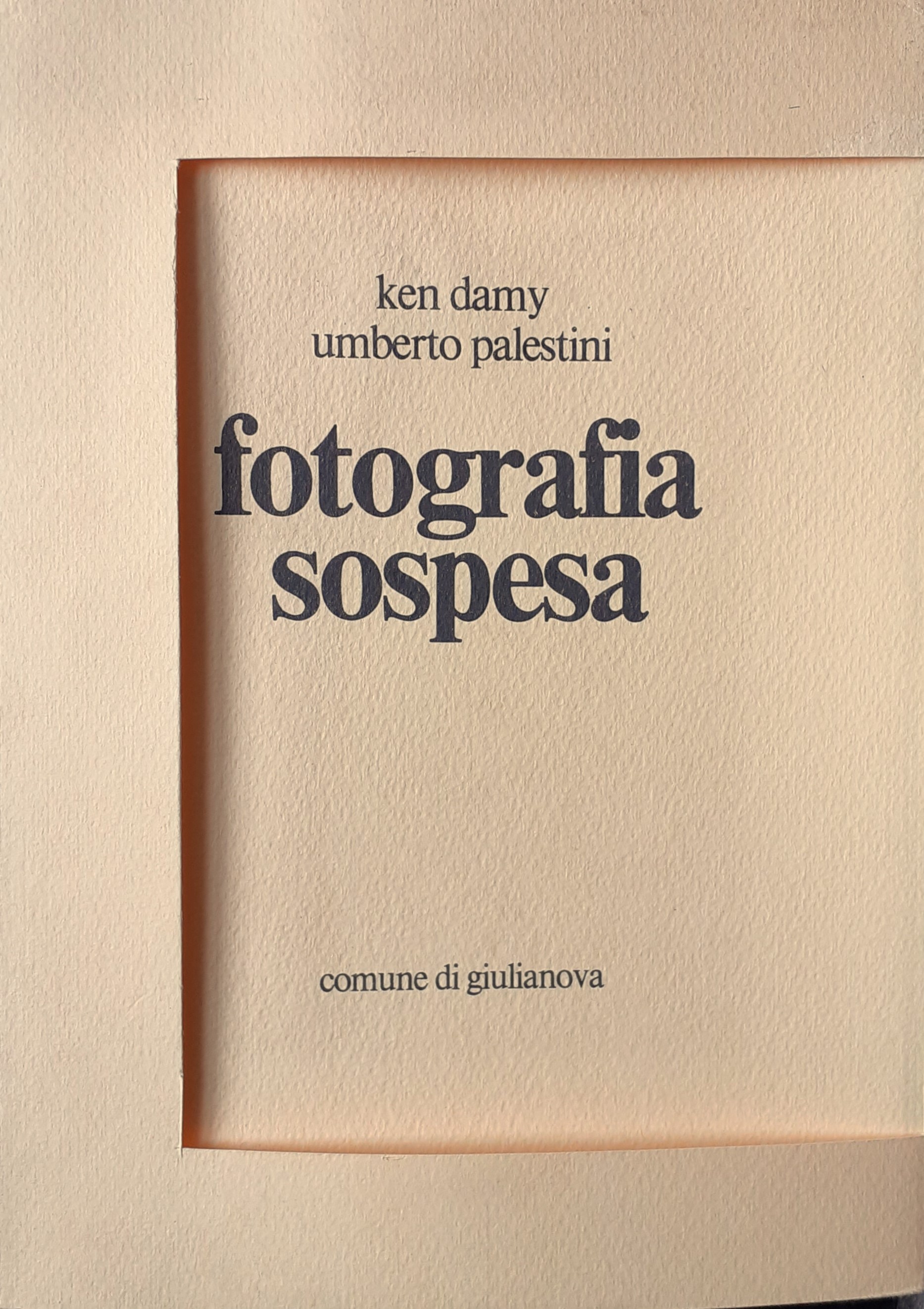 Fotografia sospesa