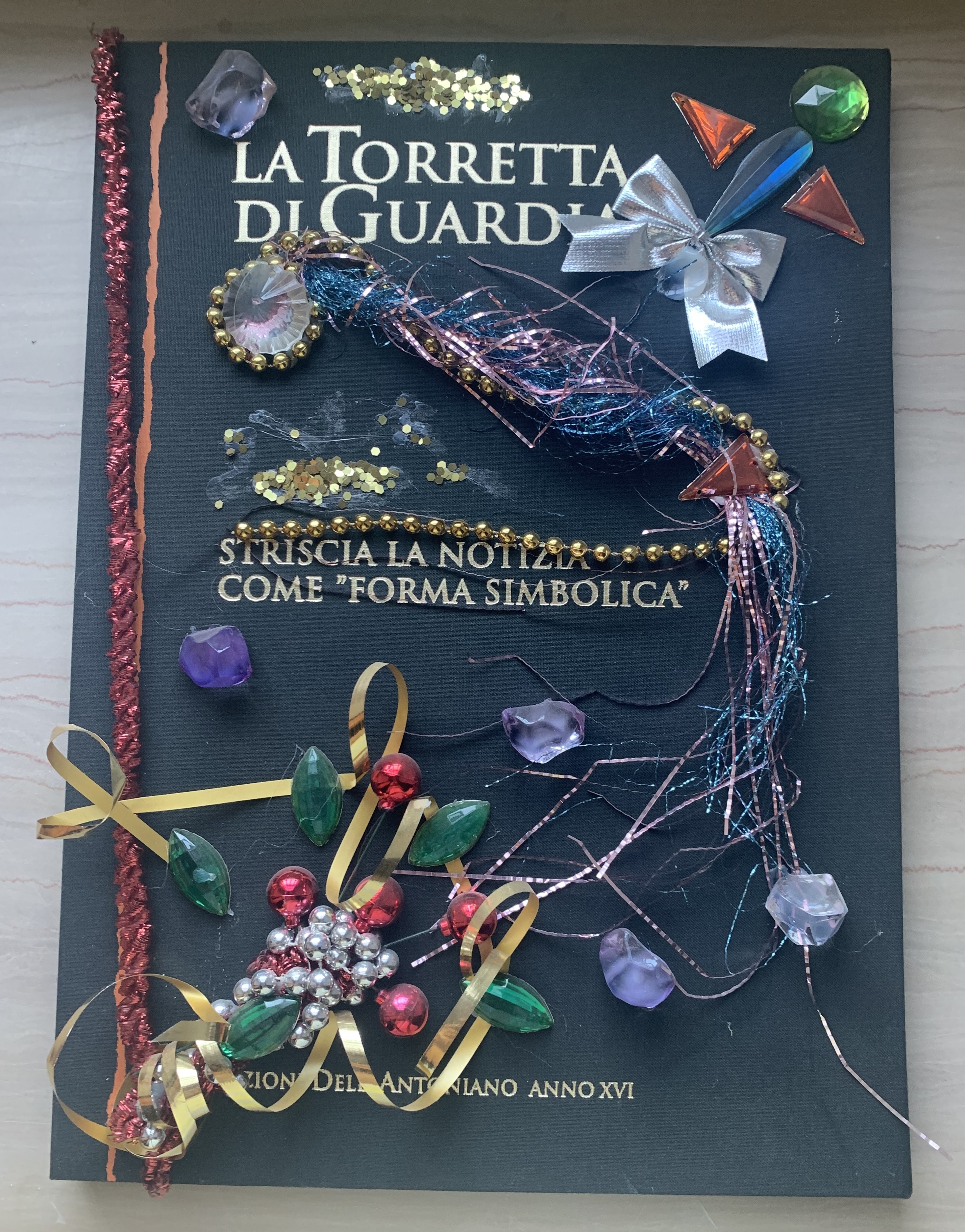 La Torretta di Guardia. Striscia la notizia come "forma simbolica"